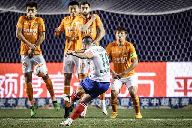 广厦101-93上海！胡金秋30分真战神！孙铭徽0分0助真不行